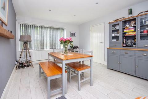 30 Benbow Gardens, Calmore, Southampton, SO40 2SX