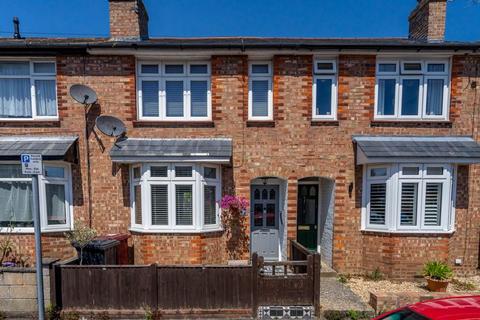 2 bedroom terraced house for sale, Cambrai Avenue, Chichester