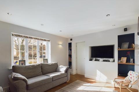38 Blacon Avenue, Blacon, Chester, CH1 5BU