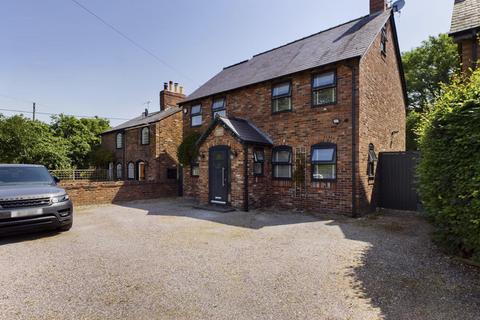 5 bedroom detached house for sale, Long Lane, Chester CH1