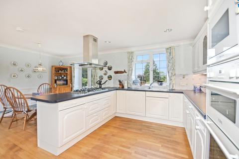 4 bedroom detached house for sale, Rural Staplecross, East Sussex TN31