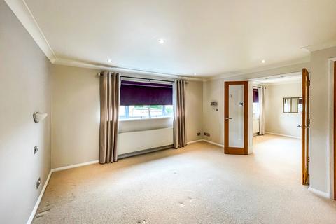 11 Brookfield, Highworth, Swindon, SN6 7HY