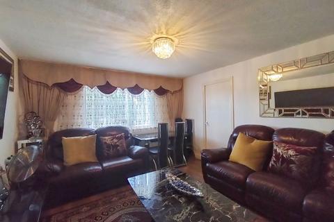 2 bedroom apartment for sale, Fisher Close, Enfield Island Village, EN3