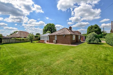 1 bedroom detached bungalow for sale, Botley Road, Chesham