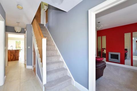 4 bedroom detached house for sale, Warrender Road, Chesham