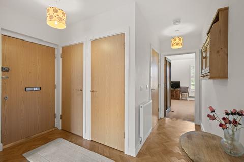 2 bedroom flat for sale, Mellors Court, Cuckfield, West Sussex, RH17 5GG