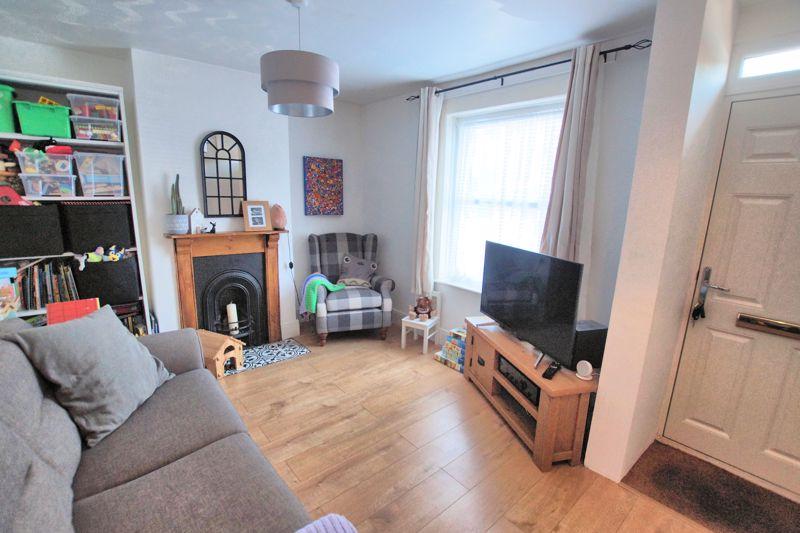 Paxton Road, Fareham PO14 3 bed terraced house for sale £285,000