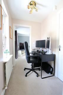 7 Chichester Close, Chafford Hundred, Grays, RM16 6DJ