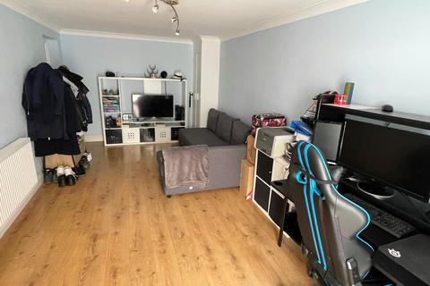 7 Chichester Close, Chafford Hundred, Grays, RM16 6DJ