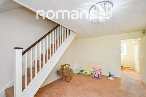 2 bedroom semi-detached house to rent, West Highland Road, Ash Brake, Swindon