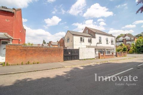 5 bedroom end of terrace house for sale, Stony Lane, Smethwick B67