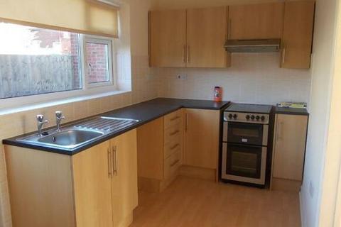 2 bedroom semi-detached house to rent, Berry Way, Skegness