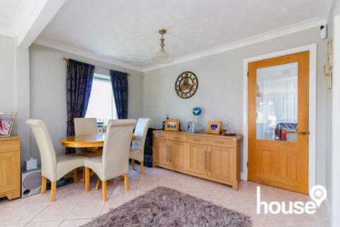 2 Bartletts Close, Minster On Sea, Sheerness, ME12 3EG