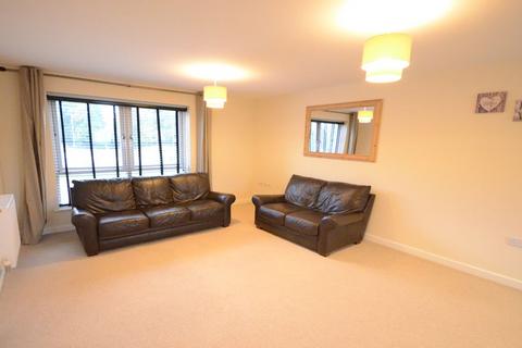 1 bedroom apartment to rent, Hampden Crescent