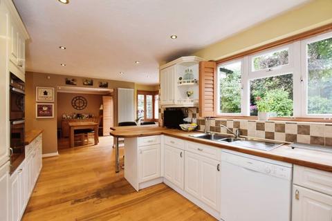 16 Ash Crescent, Bishopdown, Salisbury, SP1 3GY