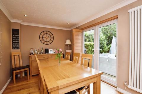 16 Ash Crescent, Bishopdown, Salisbury, SP1 3GY