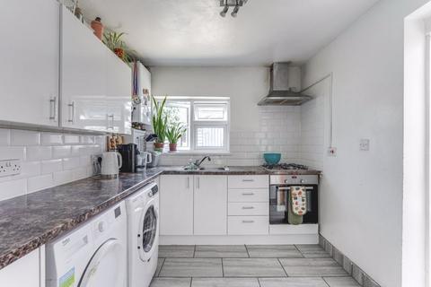 3 bedroom terraced house for sale, Canonbury Road, Enfield