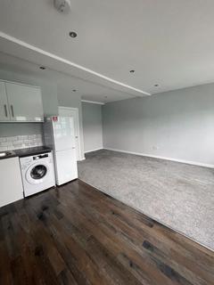 2 bedroom flat to rent, 2 Bedroom flat to let in Uxbridge