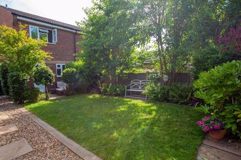 2 bedroom semi-detached house for sale, Abbots Way, High Wycombe HP12