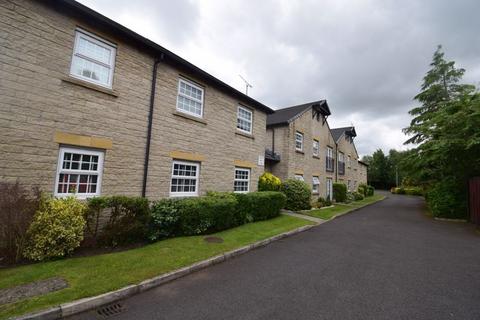 2 bedroom apartment to rent, Redfield Croft, Leigh