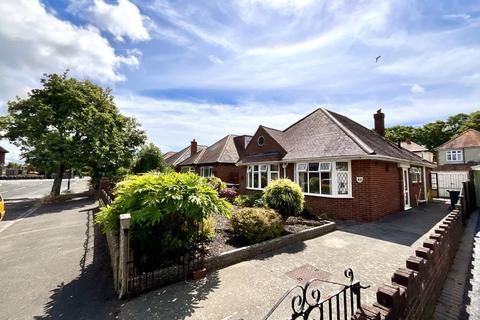 2 bedroom detached bungalow for sale, Merrivale Avenue, Tuckton, Bournemouth