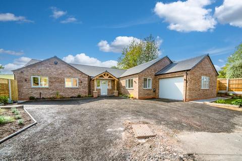 3 bedroom detached bungalow for sale, Dark Lane, Stourbridge DY7