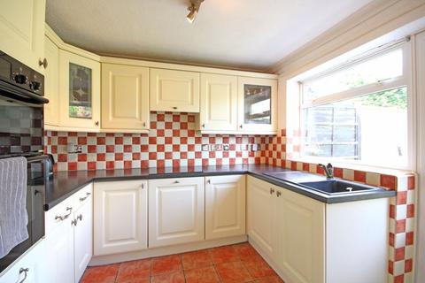 3 bedroom terraced house for sale, Carlton Avenue, Stourbridge DY9