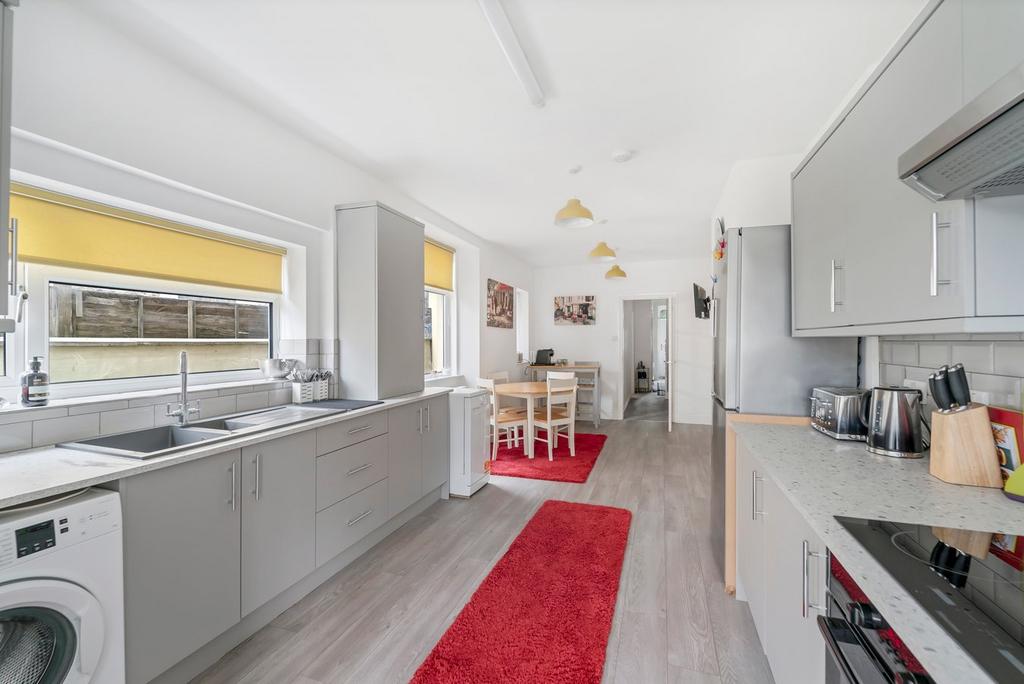 Devonshire Road, WestonSuperMare, BS23 4 bed terraced house £315,000