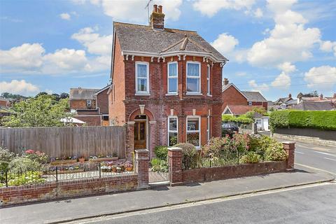 3 bedroom detached house for sale, Medina Avenue, Newport, Isle of Wight