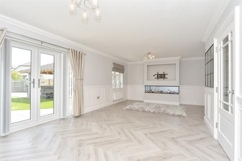 3 Deane Close, Sittingbourne, ME10 3ES
