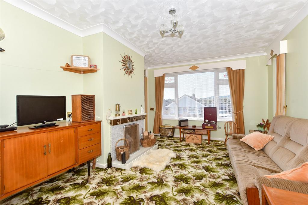 Fir Tree Close, Shanklin, Isle of Wight 2 bed detached bungalow for sale £265,000