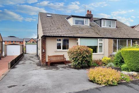 3 bedroom bungalow for sale, Park Avenue, Clitheroe, BB7 2HP