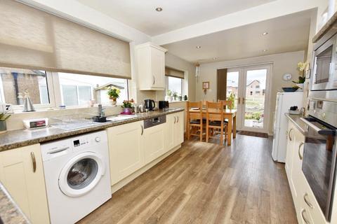 3 bedroom bungalow for sale, Park Avenue, Clitheroe, BB7 2HP