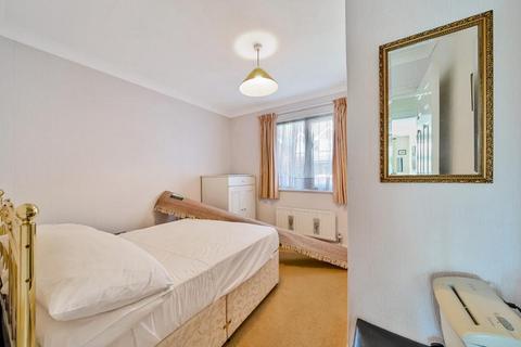 2 bedroom flat for sale, Sanderstead Heights, Addington Road, Sanderstead, CR2 8RE
