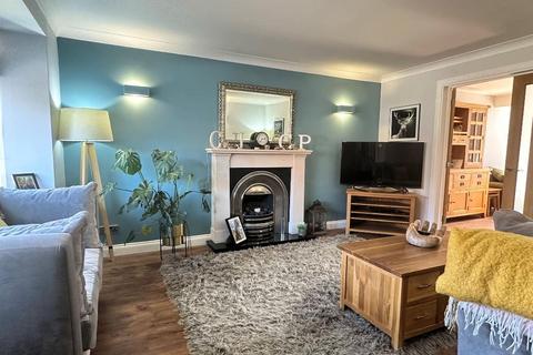 11 Bowmans Close, Steyning, BN44 3SR