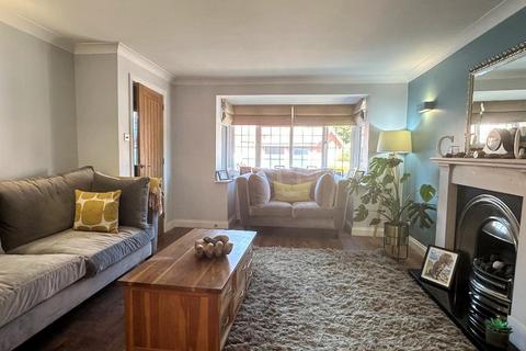 11 Bowmans Close, Steyning, BN44 3SR