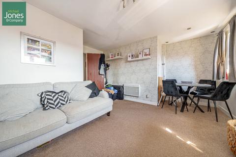 1 bedroom flat to rent, Pilgrims Walk, Worthing, West Sussex, BN13