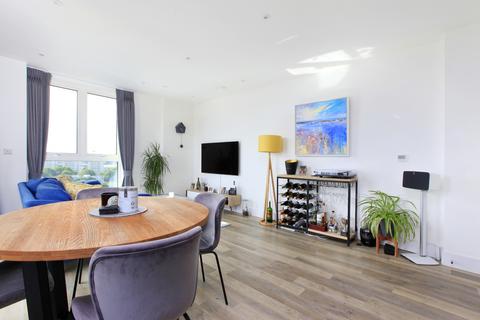 2 bedroom flat for sale, Wilson House, Battersea SW11