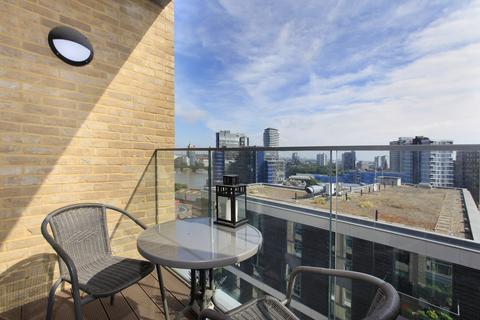 2 bedroom flat for sale, Wilson House, Battersea SW11