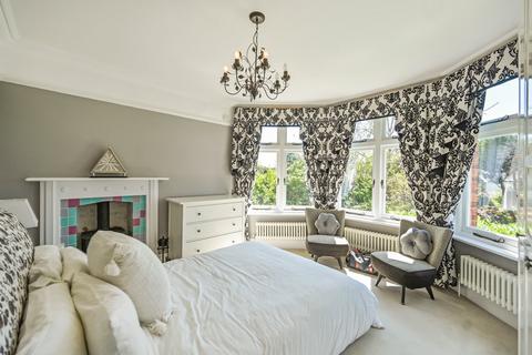 4 bedroom detached house for sale, Faversham Road, Kennington, Ashford, Kent, TN24