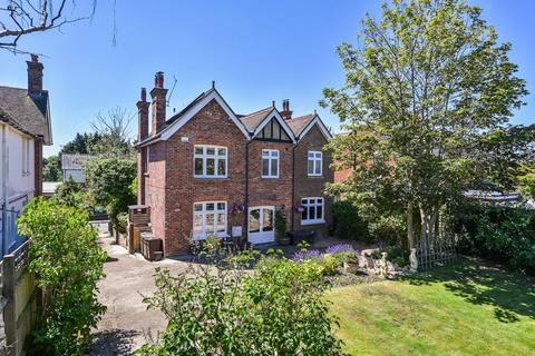 4 bedroom detached house for sale, Faversham Road, Kennington, Ashford, Kent, TN24