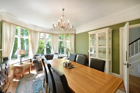 4 bedroom detached house for sale, Faversham Road, Kennington, Ashford, Kent, TN24