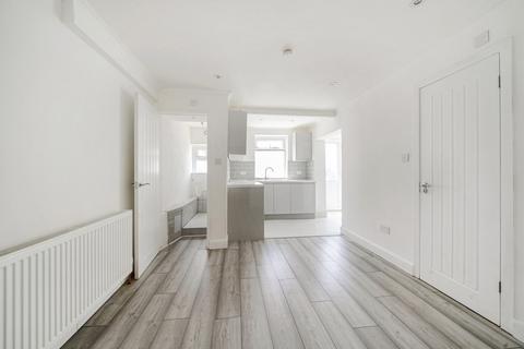 2 bedroom apartment for sale, Addiscombe Road, Watford, Hertfordshire