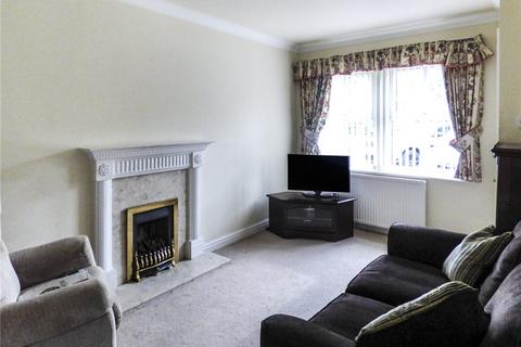 3 bedroom terraced house for sale, The Fairways, Low Utley, Keighley, West Yorkshire, BD20