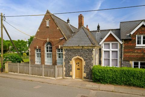 4 bedroom semi-detached house for sale, London Road, Dunkirk, Faversham, Kent