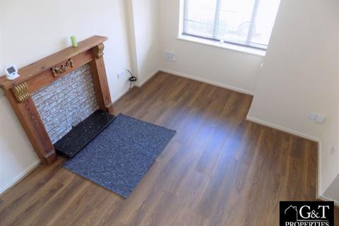 2 bedroom end of terrace house to rent, Dadford View, Brierley Hill