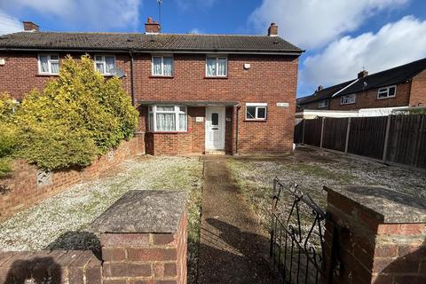 3 bedroom semi-detached house to rent, East Road, West Drayton