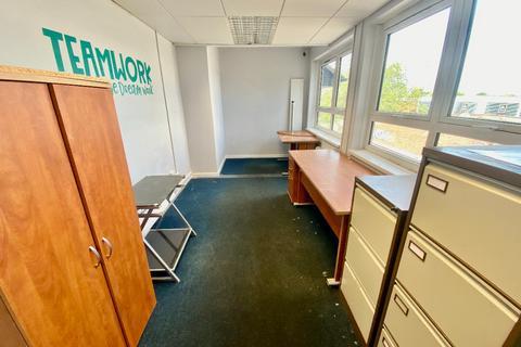 Office to rent, High Road, Pitsea