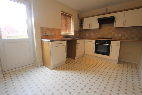 2 bedroom semi-detached house to rent, Cornhampton Close, Redditch, B97 6SL