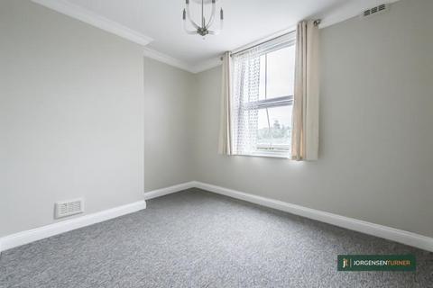 2 bedroom house to rent, Loftus Road, Shepherds Bush,